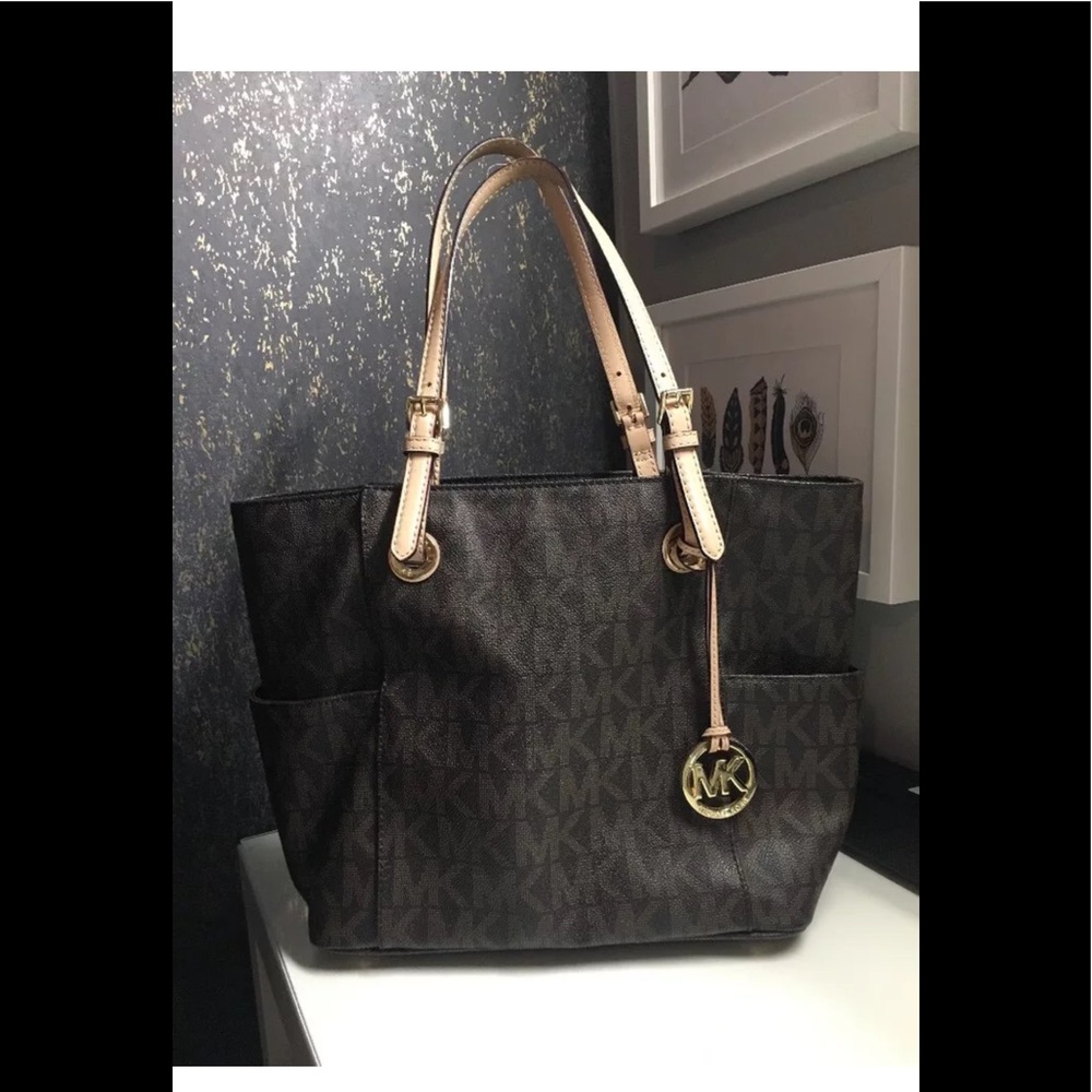 Michael Kors Monogram Jet Set Tote